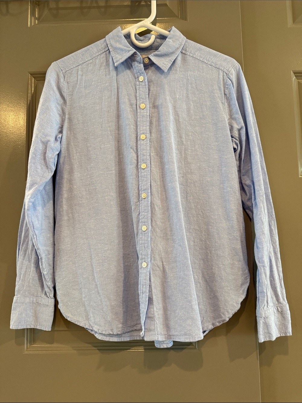 LOFT Light Blue Linen Women's Button-Down Shirt